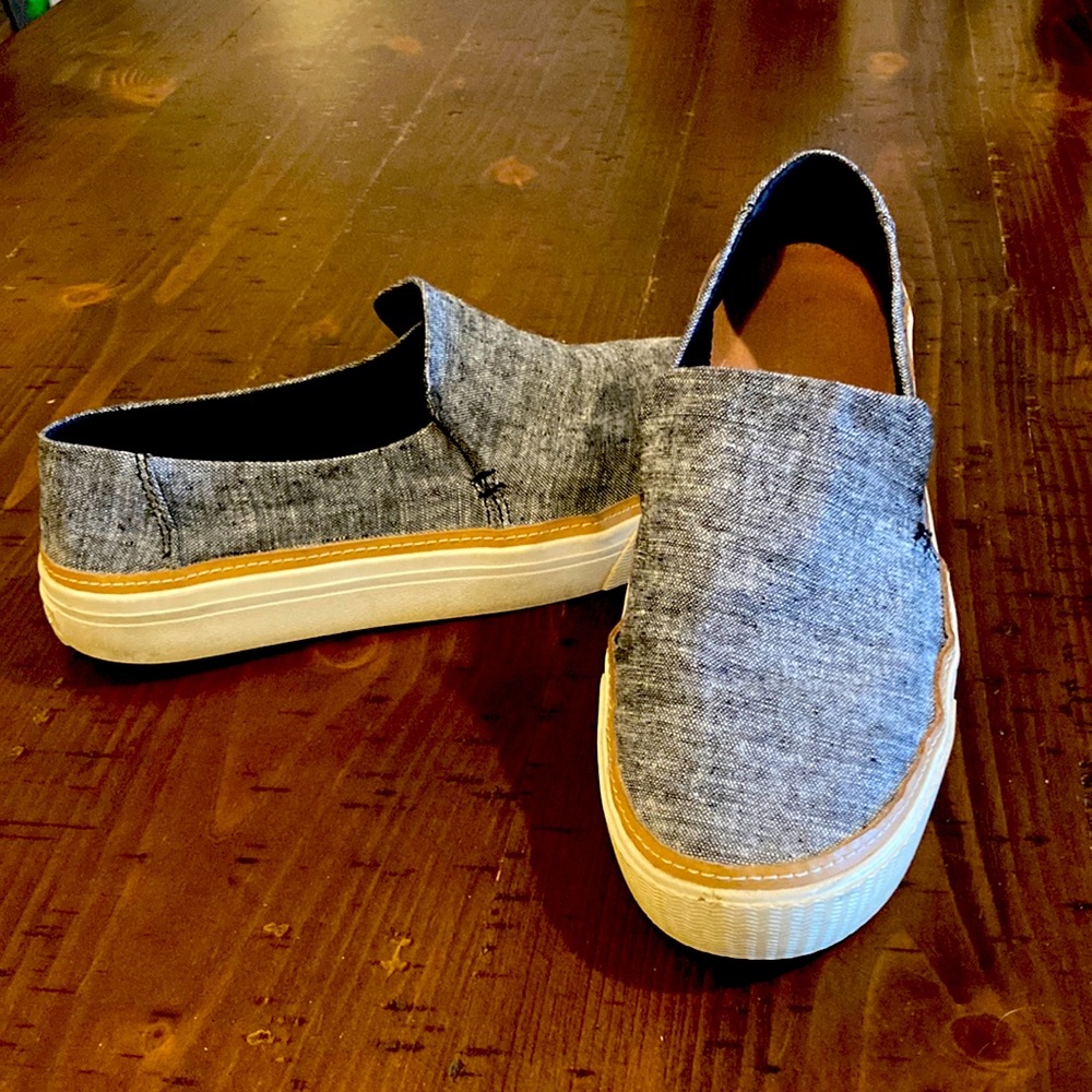 TOMS W’s Charcoal Slide Sneakers -size 7.5